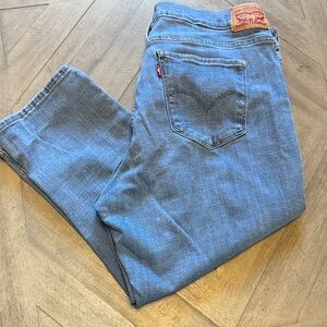 Levi's Light Blue Denim Capris